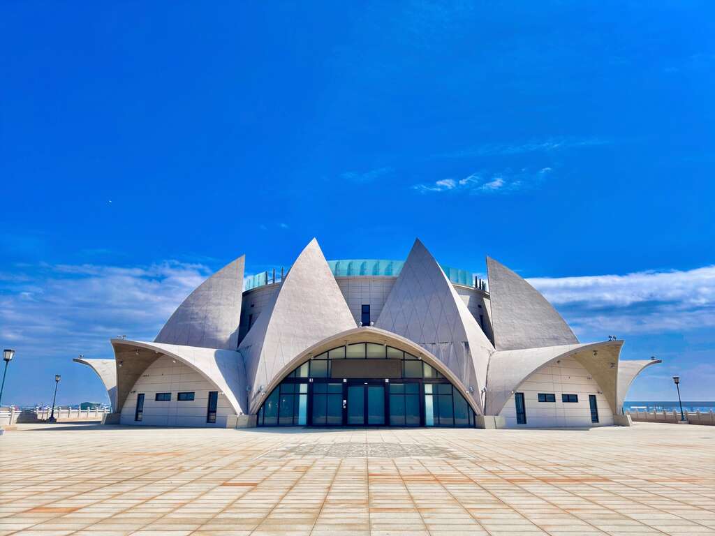 台日草月流漂流木藝術創作