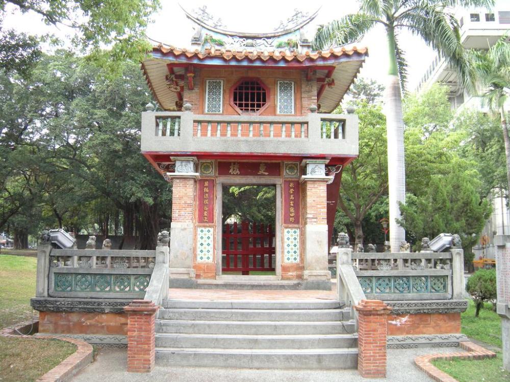 臺中公園-更樓.jpg